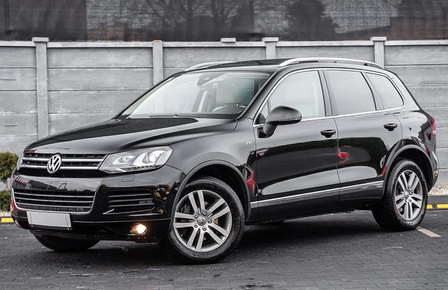 Volkswagen Touareg cena 69900 przebieg: 238000, rok produkcji 2012 z Radom małe 667